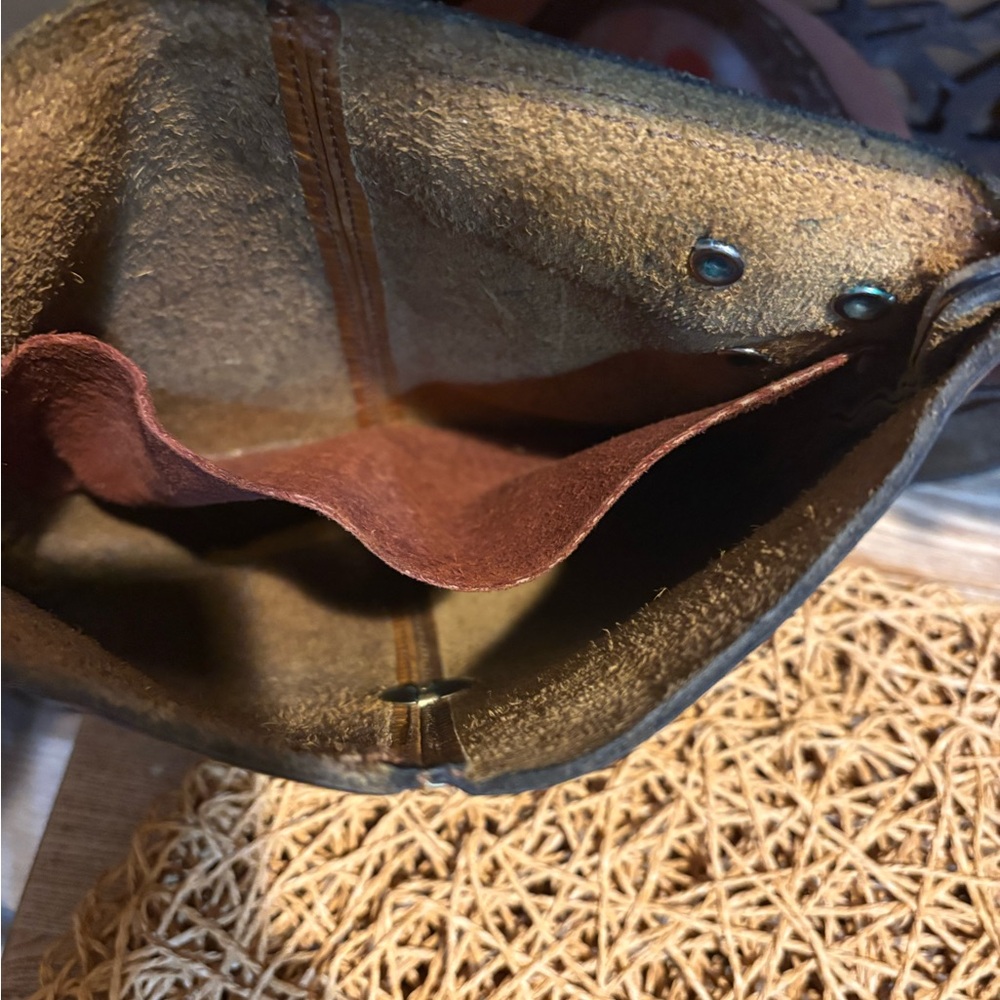Elegant Brown Leather Hobo Bag - Picture 4 of 4